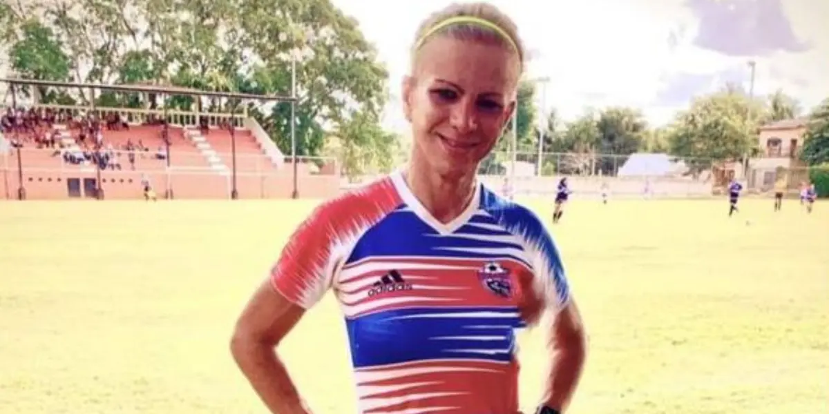 Antes de su transición, la jugadora estuvo en las filas del equipo universitario hace unas décadas.