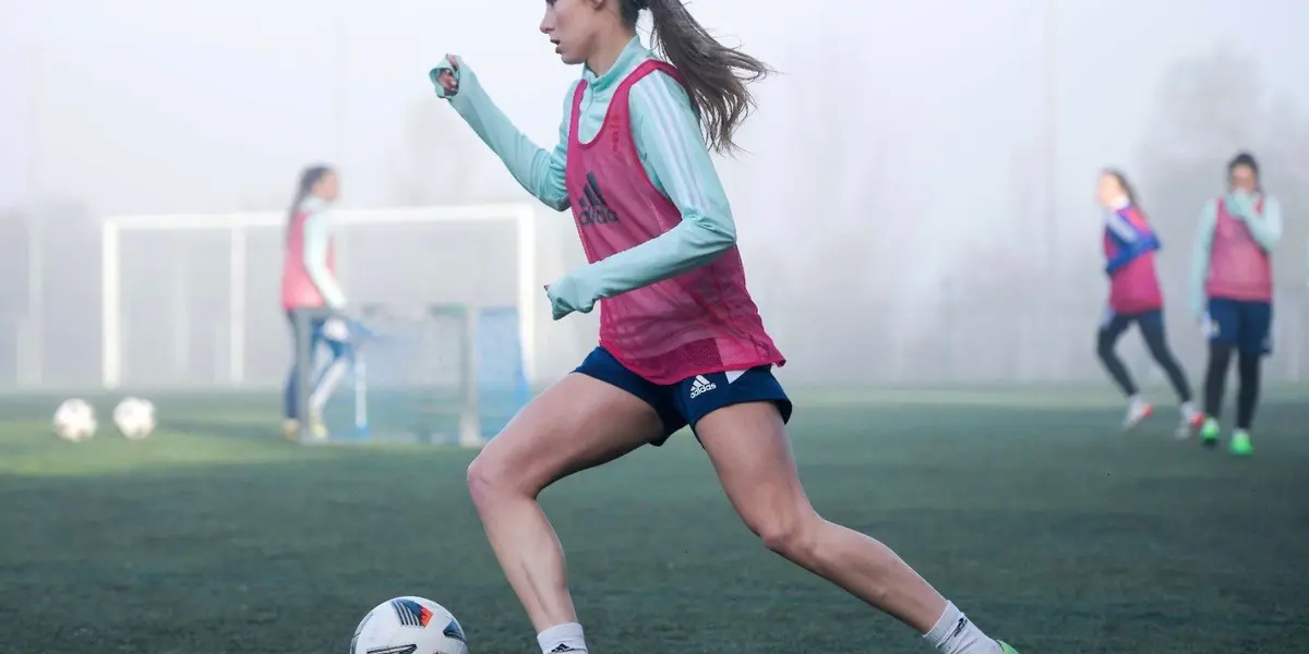 Después de muchas especulaciones, la jugadora ya tendrá actividad con su nuevo equipo.
