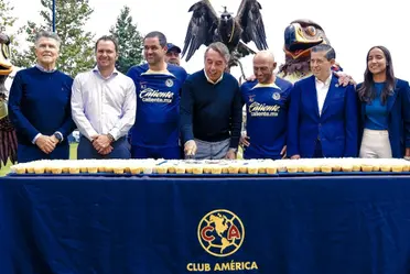 El conjunto azulcrema está de cumpleaños este jueves y las celebraciones han comenzado.