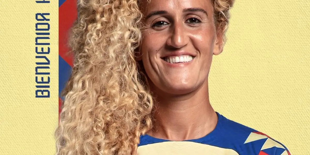 El conjunto azulcrema presentó a su refuerzo de lujo antes del partido.