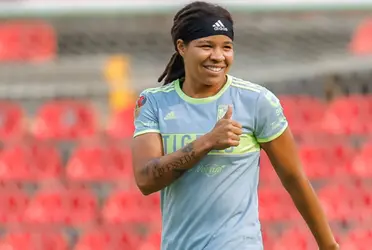 El conjunto felino llegó al gol 100 al mando de la estratega canadiense y ya se lleva la ventaja al medio tiempo.