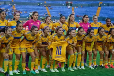 El conjunto felino salió a la cancha en la Jornada 8 con una camiseta de la jugadora.