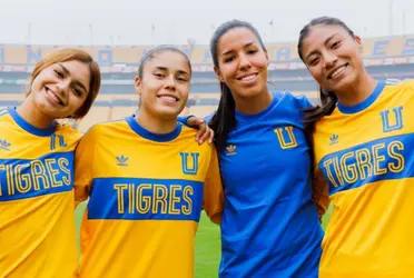 El conjunto felino se tomó su foto oficial este martes en el Volcán.