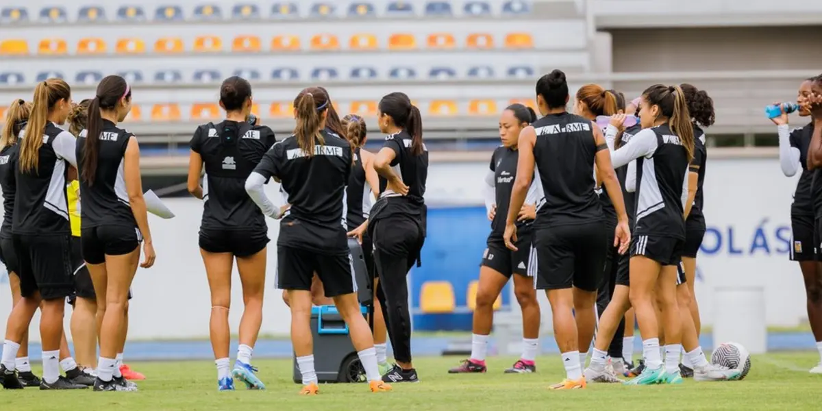 Ellas son las 22 jugadoras que saltarán al terreno de juego como titulares.