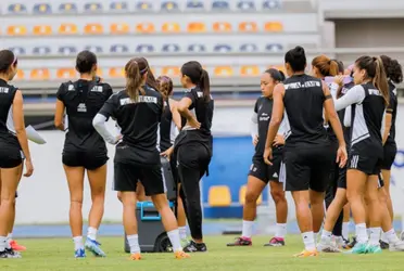 Ellas son las 22 jugadoras que saltarán al terreno de juego como titulares.