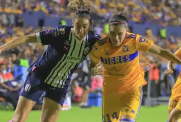 Ellas son las 22 jugadoras que saltarán al terreno de juego como titulares en unos minutos.