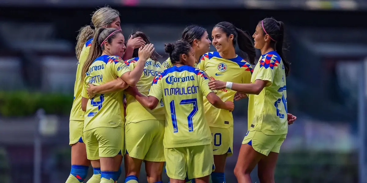 Está por comenzar el encuentro entre las rojinegras y las Águilas.