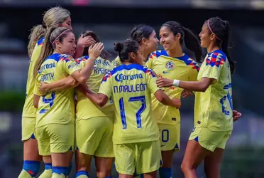 Está por comenzar el encuentro entre las rojinegras y las Águilas.