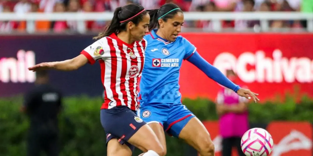 Estas serán las 22 jugadoras que saltarán al terreno de juego este sábado.