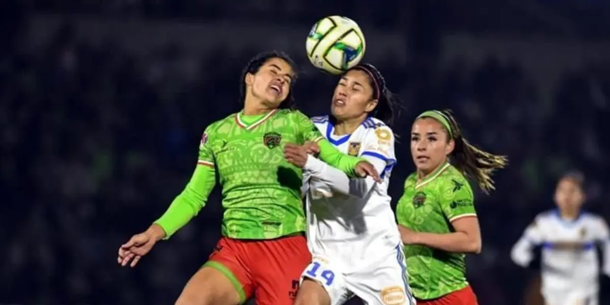 Estas son las 22 jugadoras que saltarán al terreno de juego en unos minutos.