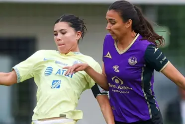 Estas son las 22 jugadoras que saltarán al terreno de juego en unos minutos.