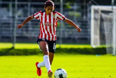 Este lunes fue un día memorable para la jugadora que en su primer convocatoria vio su debut.