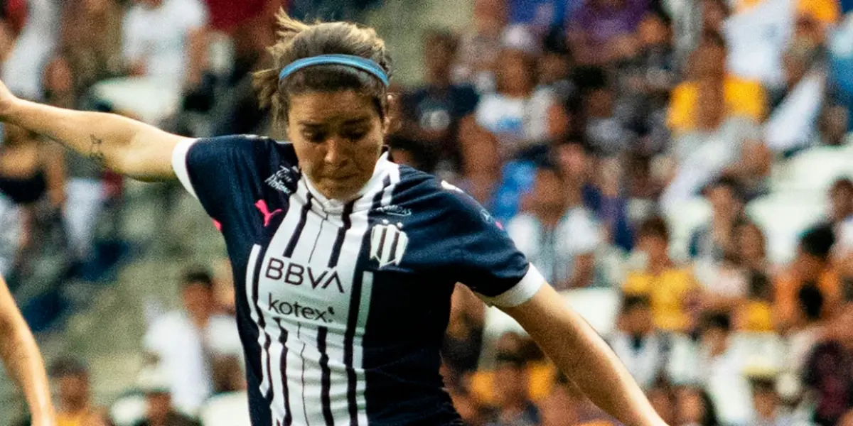 Hace unos días la jugadora mandó un aviso a su vecina en plena transmisión.