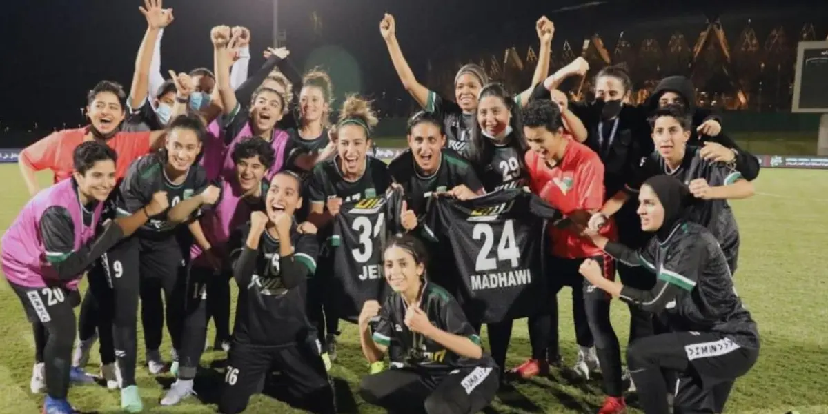 Hay una oferta del otro lado del mundo para las futbolistas profesionales.