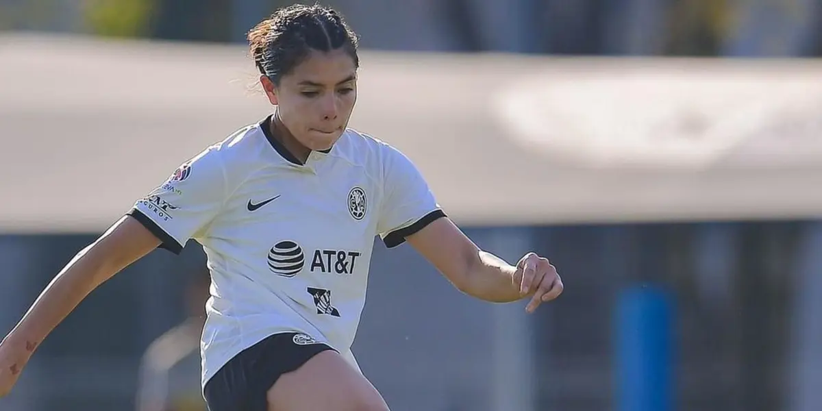 La delantera llegó al medio centenar de partidos vistiendo la camisa azulcrema.