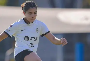 La delantera llegó al medio centenar de partidos vistiendo la camisa azulcrema.