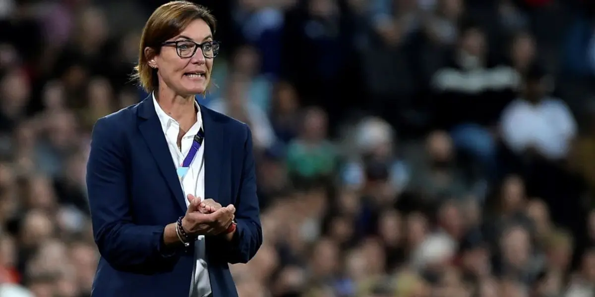 La dirigente fue destituida de la Selección Francesa a unos meses de la justa mundialista.