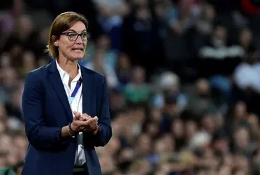 La dirigente fue destituida de la Selección Francesa a unos meses de la justa mundialista.