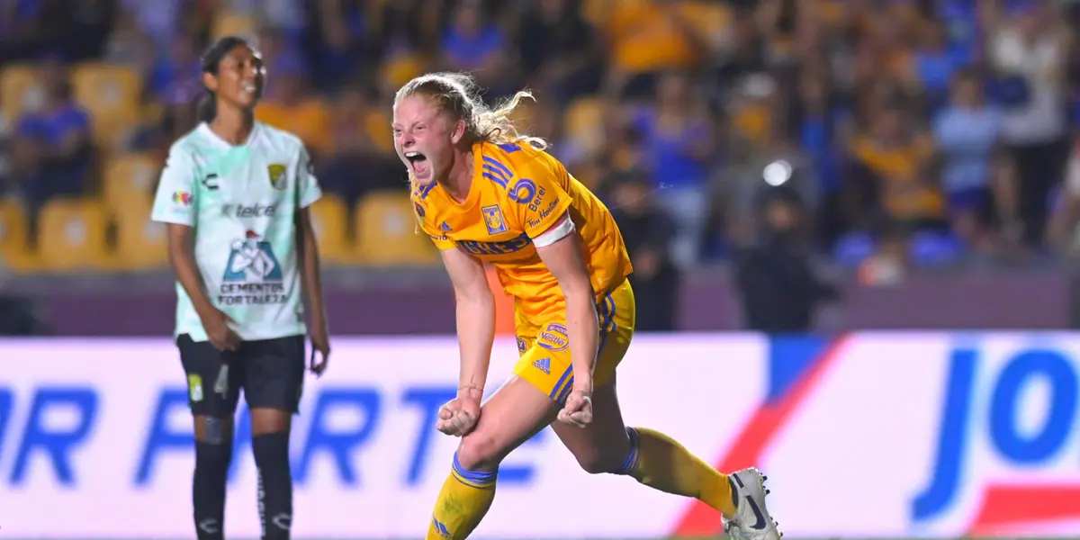 La familia de la jugadora no pudo contener la emoción tras el debut de Parker.