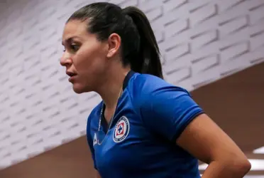 La jugadora de la Máquina hizo su primera anotación vistiendo la camiseta celeste.