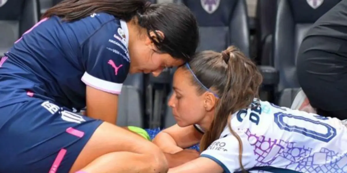 La jugadora de Rayadas le ha mostrado su apoyo a su pareja para este importante partido.