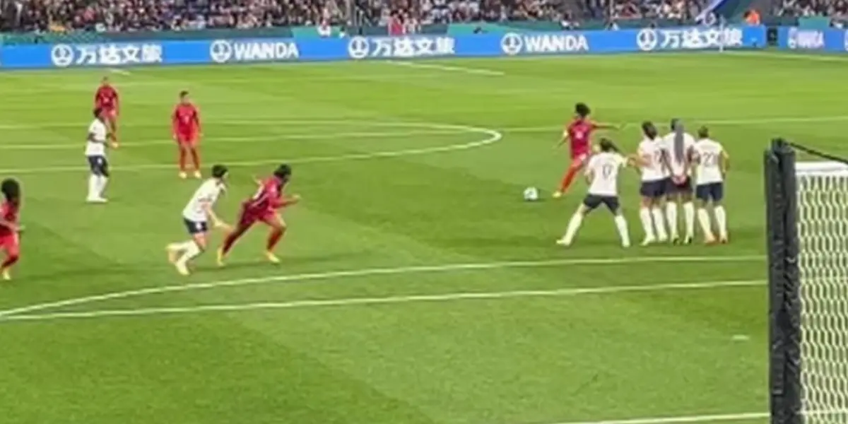 La jugadora del circuito rosa hizo uno de los mejores goles en el Mundial hasta el momento.