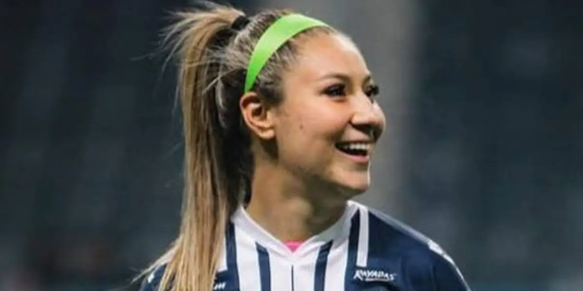 La jugadora del conjunto regio le dio unas clases de baile a sus compañeras.