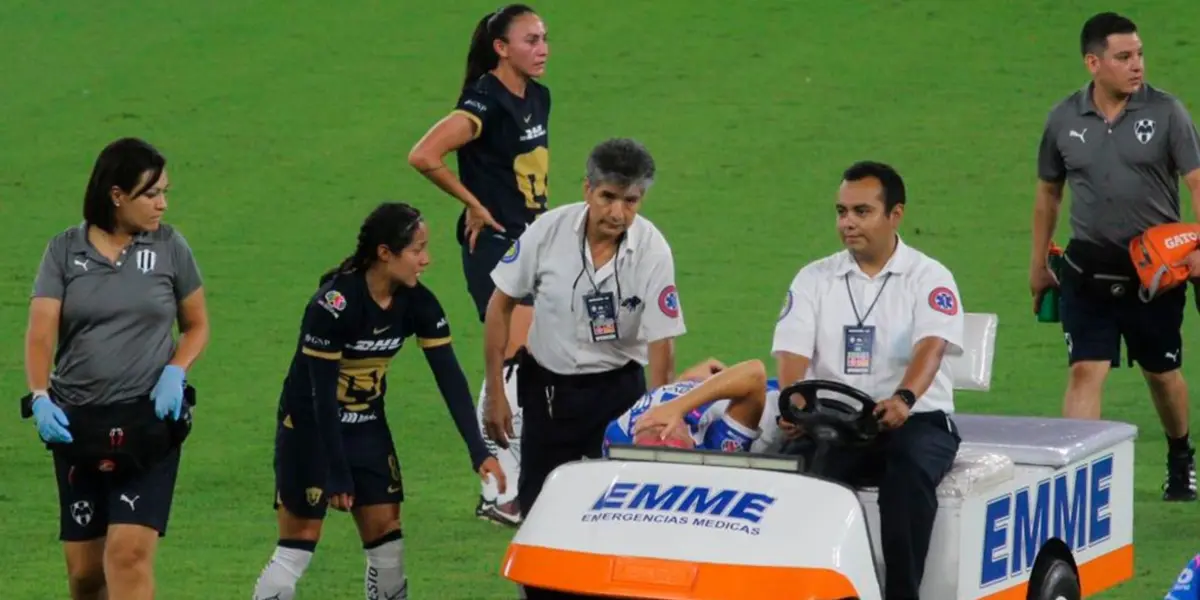 La jugadora del conjunto regio salió de cambio en el partido ante Pumas.