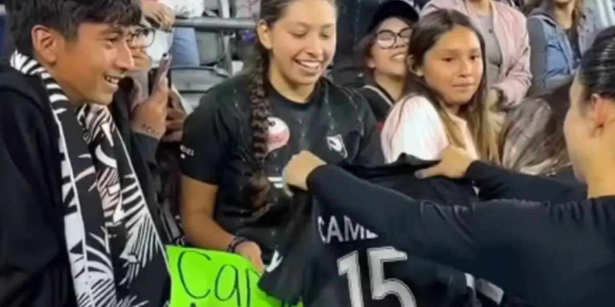 La jugadora es de las más ovacionadas por la afición en el Angel City.