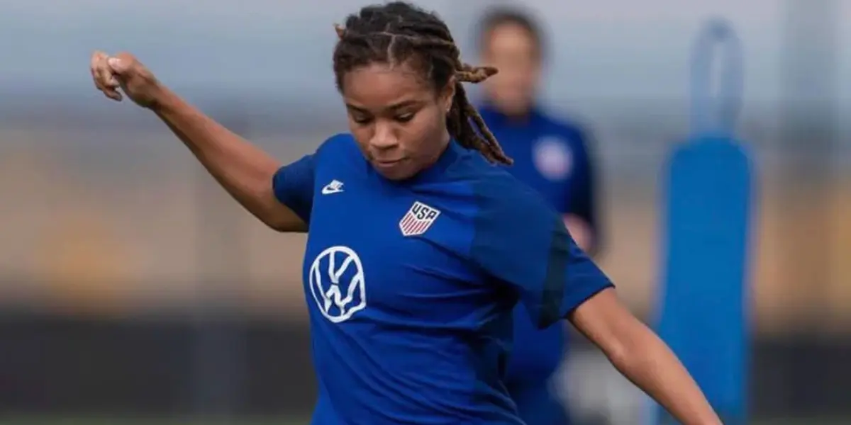 La jugadora estadounidense fue convocada con su Selección este martes.