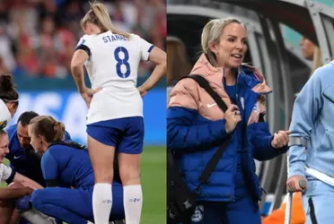 La jugadora inglesa salió lesionada en el partido contra Dinamarca.
