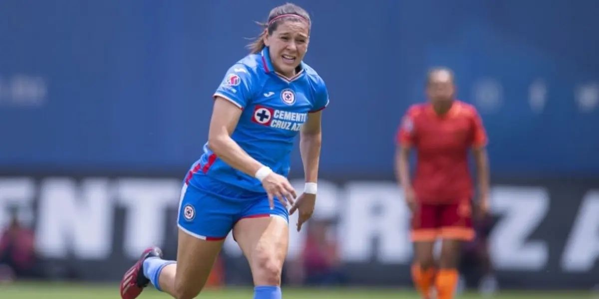 La popular jugadora mexicana no pudo concluir el encuentro que tuvo la Máquina ante Juárez.
