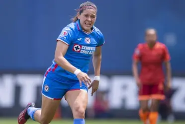 La popular jugadora mexicana no pudo concluir el encuentro que tuvo la Máquina ante Juárez.