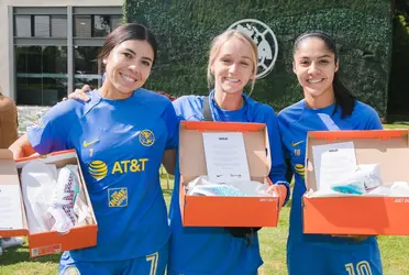 La prestigiosa marca se ha encargado de darles unos obsequios a las jugadoras por su nuevo convenio.