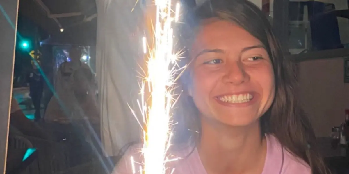 Las Águilas festejaron el cumpleaños de una de sus jóvenes jugadoras.