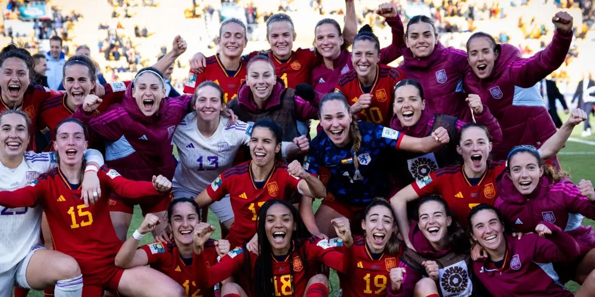 Las españolas lograron clasificar por primera vez a semifinales de una justa mundialista.