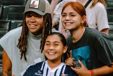 Las jugadoras de los equipos regios han demostrado que la rivalidad queda en el campo.