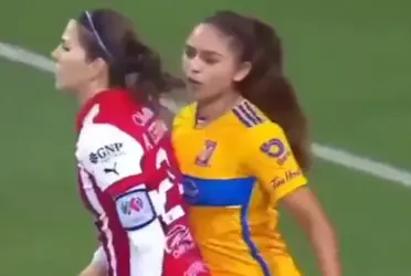Las jugadoras vivieron con bastante intensidad el partido de este sábado.