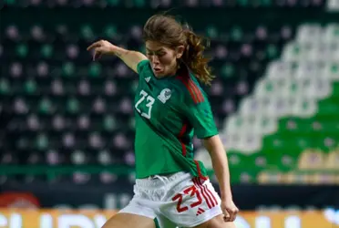 Mayor ha sido baja debido a una lesión, por lo que la jugadora del América ha tomado su lugar.