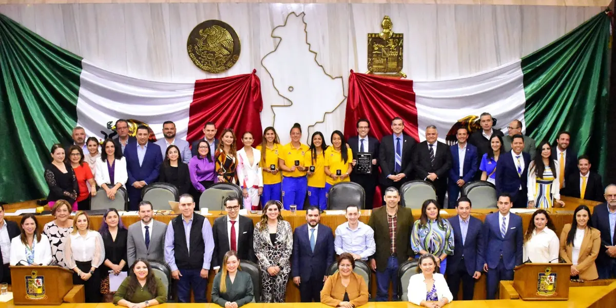 Se le reconoció al conjunto felino por el gran trabajo que han hecho dentro y fuera de la cancha por el futbol femenil.